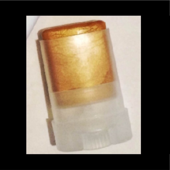 You Are Golden ⭐️ Highlighter Highlighting NEW - Picture 7 of 7